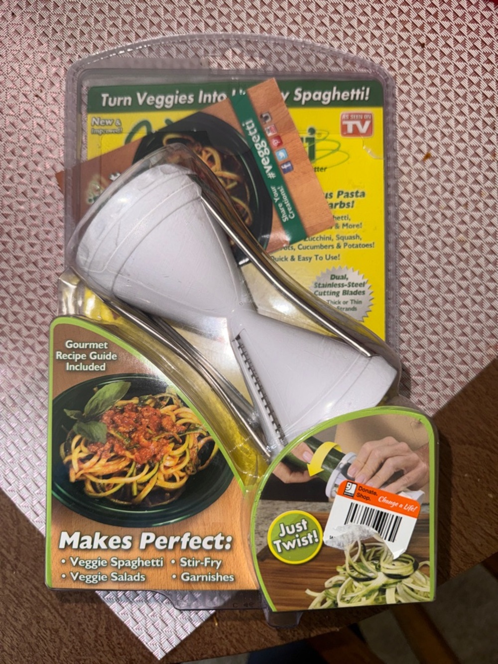 Veggetti Style White Spiralizer - Turn Veggies Into Spaghetti